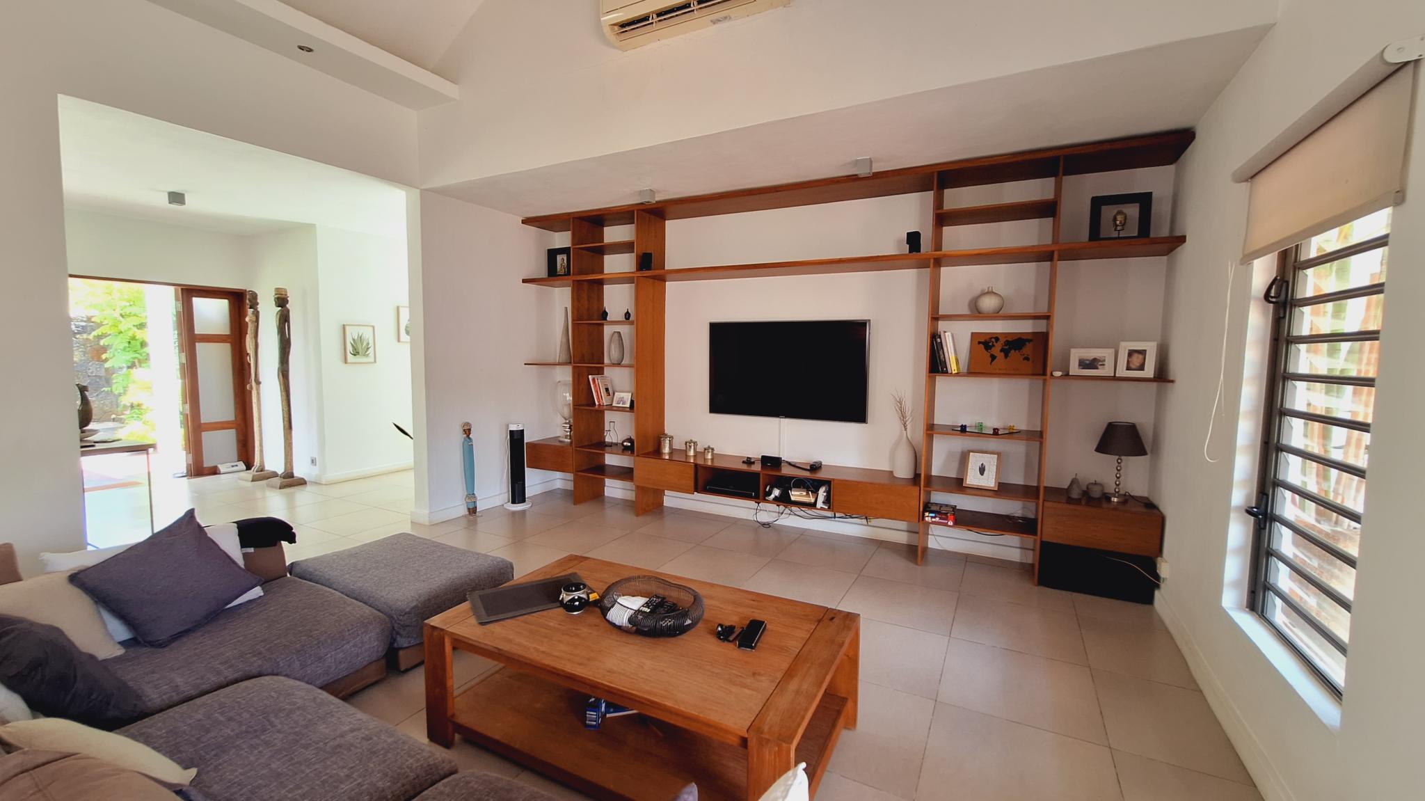 House for rent in the heart of Pointe aux Canonniers L'Adresse